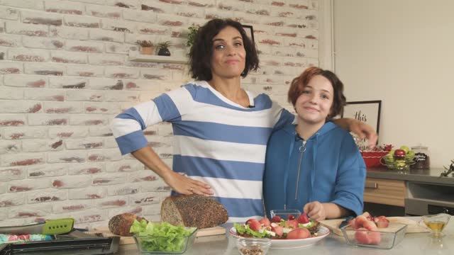 День защиты детей с 9:00 на телеканале «Кухня» смотреть онлайн