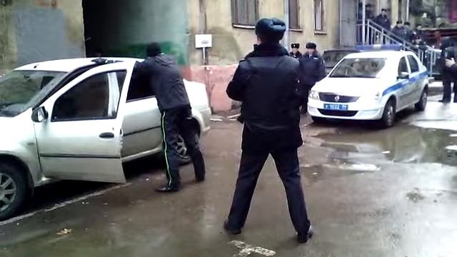 Досмотр автомобиля с вооруженным нарушителем(тренировка)