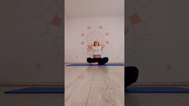 РАБОТАЕТЕ ЗА КОМПЬЮТЕРОМ? ВСЕГО 2 УПРАЖНЕНИЯ ДЛЯ ШЕИ И смотреть онлайн