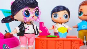 Бражник акуманизировал Маринетт! Леди Баг стала злодейкой? 😱 | Новая серия | Mimiplay