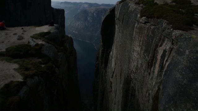 Прыжок на ГОРОШИНУ в Норвегии, на ней стоять то страшно )