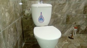 Как правильно собрать и установить смывной бачок унитаза.