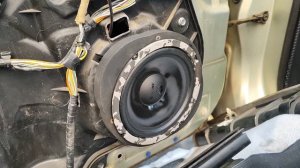 Замена динамиков в Mazda 3 на DL Audio Anaconda Comp 165