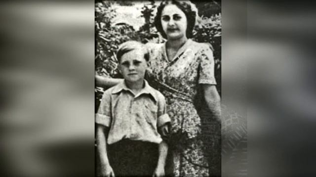 ГОРЬКАЯ ПРАВДА ЛЕГЕНДЫ - Пьющий отчим - мать отдала мал