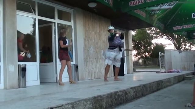 2. Выход, Сердючка, Мария Девятова и БаянМИКС (начало)