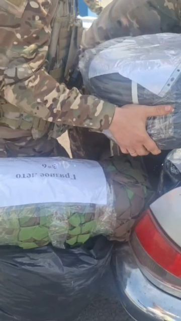 На Курском направлении парни получили свои посылки смотреть онлайн