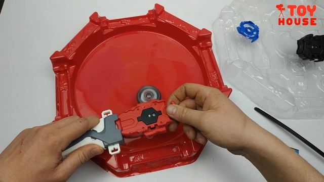 Играю в 👉 Бейблэйд‼️Распаковка и обзор набора с ареной👍‼️