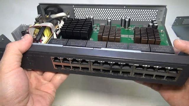 Что внутри? - TP-Link TL-SG1024D смотреть онлайн