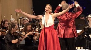«Somewhere Over the Rainbow» из мюзикла «Волшебник страны Оз» - исп. ?