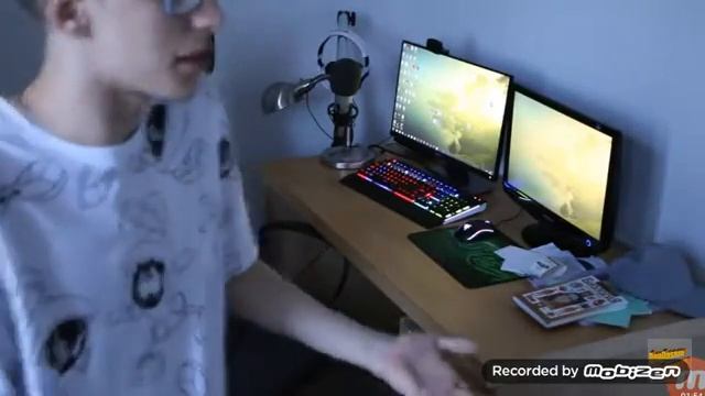 Батя ТВИСТЕРА сломал комп сыну 😱 смотреть онлайн