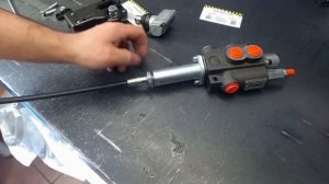 Сборка тросового управления на гидрораспределителе, ?