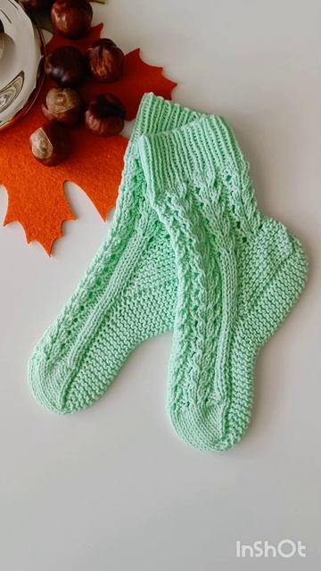 Вы полюбите их с первого взгляда! 🧦🧶 Вязаные ажурные носочки! #вязаниеспицами #носочки #вязание смотреть онлайн