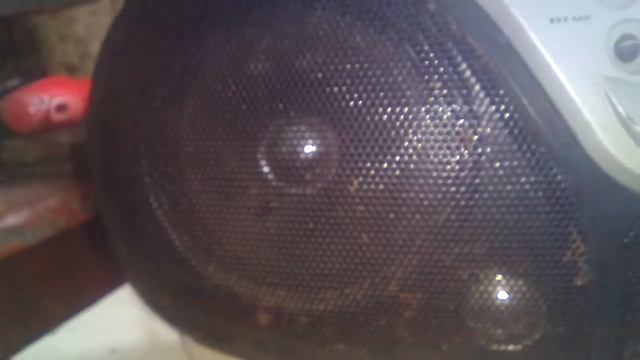 Маленький динамик громкий басс часть третья смотреть онлайн