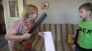 УДАЛЕННЫЙ КАДР ГДЕ БАБУШКА РАЗБИЛА КЛАВИАТУРУ И МЫШКУ