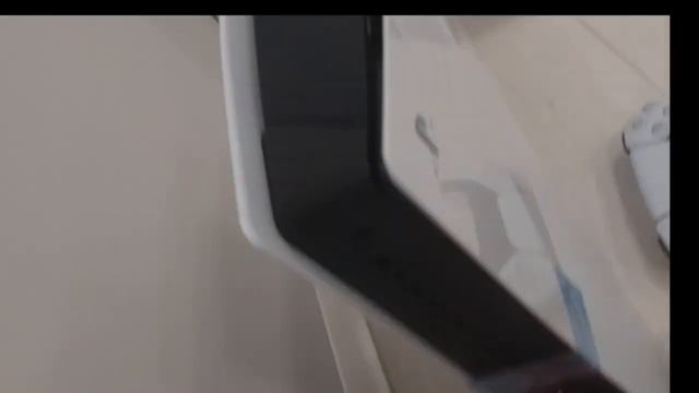 Стоит  ли брать  Playstation  5 в 2025