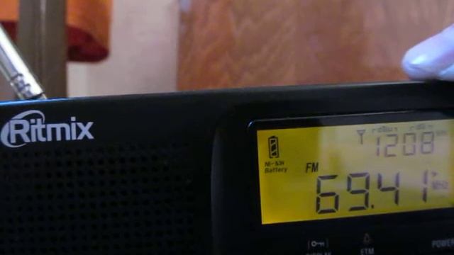 Приём УКВ-станций в Санкт-Петербурге на RITMIX RPR 7020 смотреть онлайн