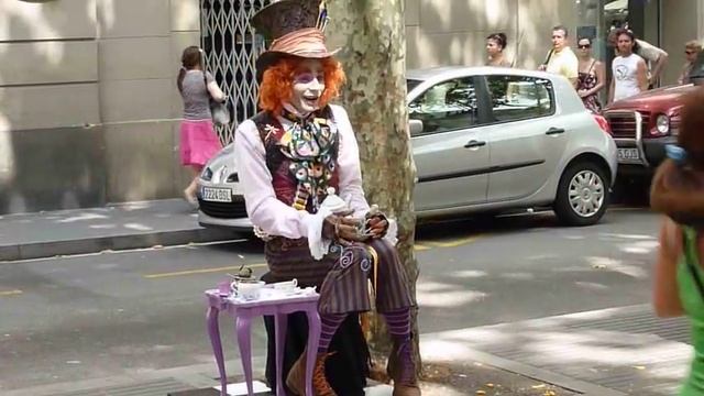 Живые статуи в Барселоне