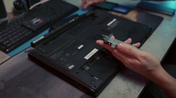 Установка SSD диска на компьютер, ноутбук