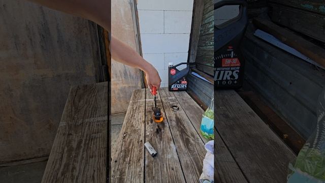 Бензин лукойл ужас, почему быстро чернеет масло!