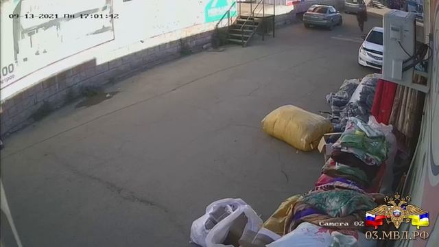 В Улан-Удэ ищут грабителя смотреть онлайн