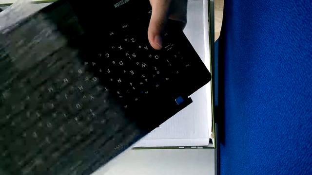 Огляд  Планшет Impression ImPAD W1102 Dark Blue + Xiaomi Mi 10000 MAh в подарун