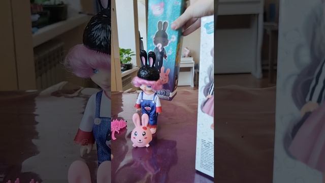 Распаковка игрушек . Куклы с питомцем смотреть онлайн