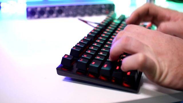 HyperX Alloy FPS PRO – ПРОФЕСИОНАЛНАТА МЕХАНИЧНА КЛАВИАТУРА смотреть онлайн