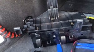 Замена основного аккумулятора на VW Phaeton 3.0 TDI, 2013 г.в.