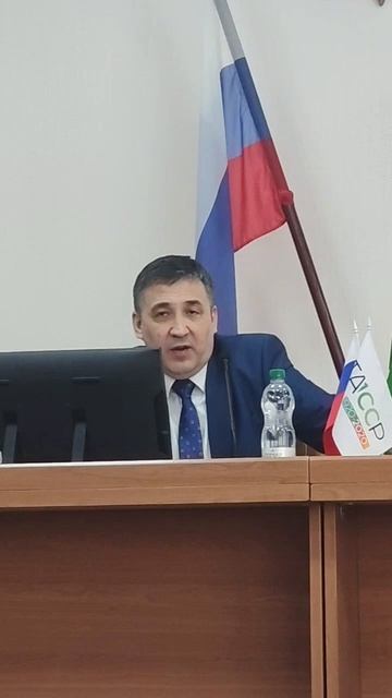 Пиявки для здоровья. Совмещает с апитерапией