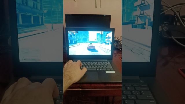 Ноутбук Lenovo v330 Ryzen 3 2200 Radeon vega в GTA5 в full HD тест смотреть онлайн