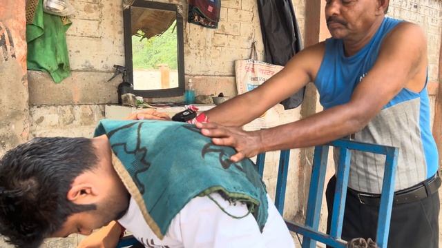 Всего за 1 доллар уличный массаж ASMR от индийского парикмахера — расслабление и снятие стресса смотреть онлайн