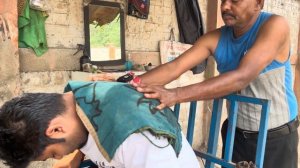 Всего за 1 доллар уличный массаж ASMR от индийского парикмахера —  расслабление и снятие стресса