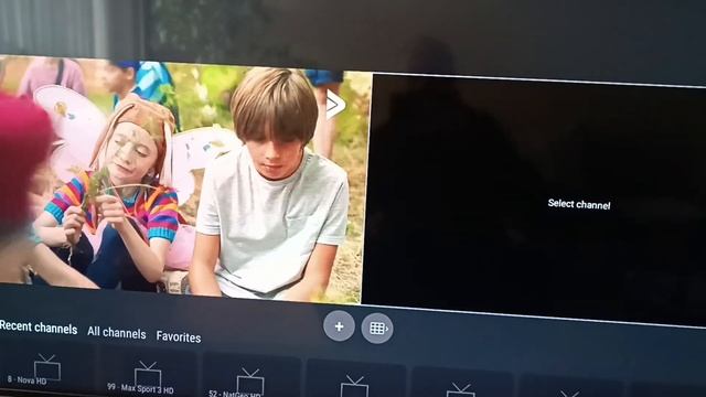 Гледане на телевизия с два екрана и повече Sparkle TV - IPTV Pla смотреть онлайн