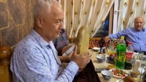 Намак дар комхо ширинтар аз шакар бошад...