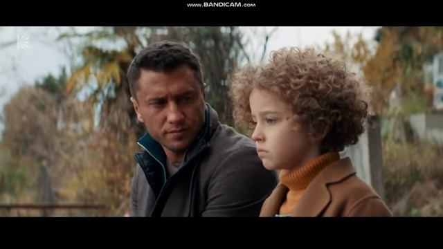 грустный момент из фильма Мажор в сочи: Соня хочет ото?