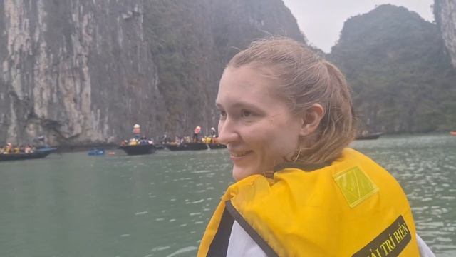 Бухта Халонг зимой. Стоит ли ехать? смотреть онлайн