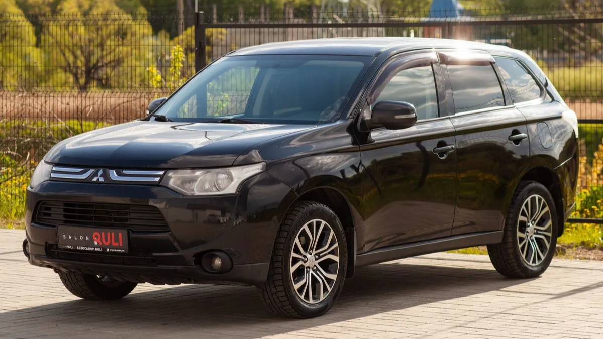 Mitsubishi Outlander III, 2014 смотреть онлайн