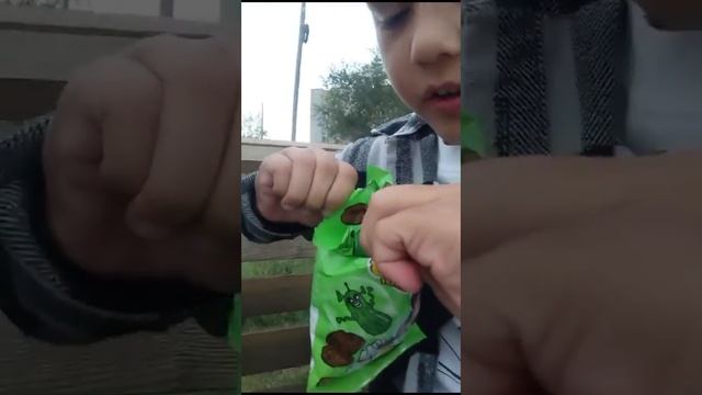 обзор сухариков лава лава и чипсов изи пизи