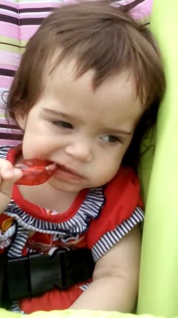 Евангелина с чупачупсом