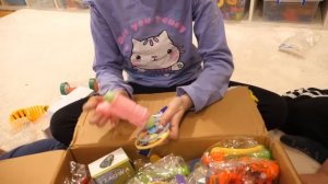 VLOG Помогли Серёжке поздравить маму с 8 марта. У Алисы т?