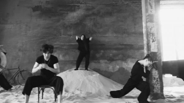 6871559838843755512 (1)