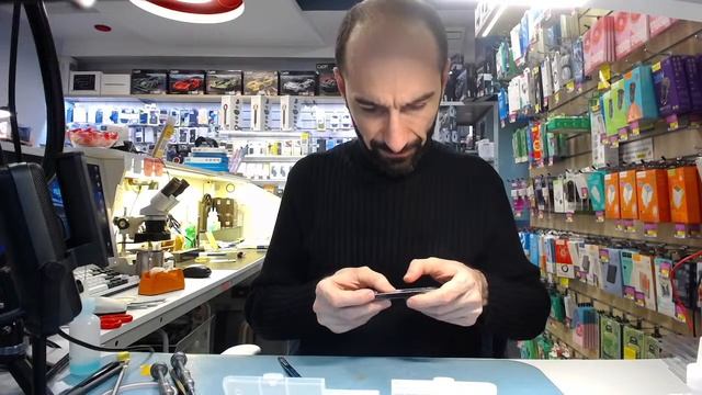 IPhone 12Pro замена дисплея и задней крышки