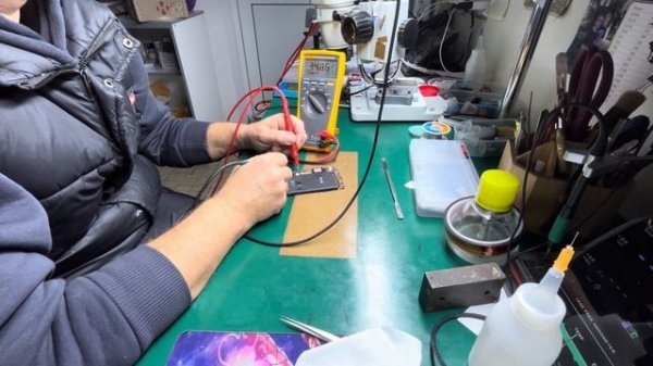 Pixel 8 Pro Не включается | Разборка | Диагностика