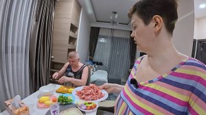 Дома НЕЧЕГО есть, начали ГОТОВИТЬ в Паттайе из того что ОСТАЛОСЬ! ЭКОНОМИМ в Таиланде! Влог