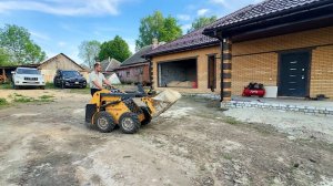 Наконец-то закончили! Этого оказалось очень мало! Работы на участке продолжаются. Стройка в деревне.