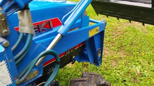 Японский минитрактор Iseki TL 267 смотреть онлайн