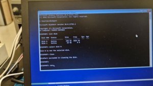 Не устанавливается Windows с флешки. На выбранном диске н?