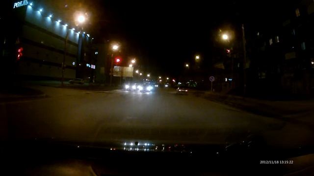 Дзержинск, район рояля, 21.04.2015, красный свет