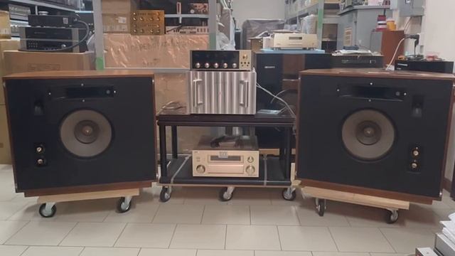 Акустика Electro Voice SP15А смотреть онлайн