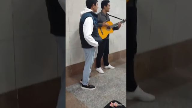 Любовь и боль (КАВЕР) Девушка спела красиво смотреть онлайн